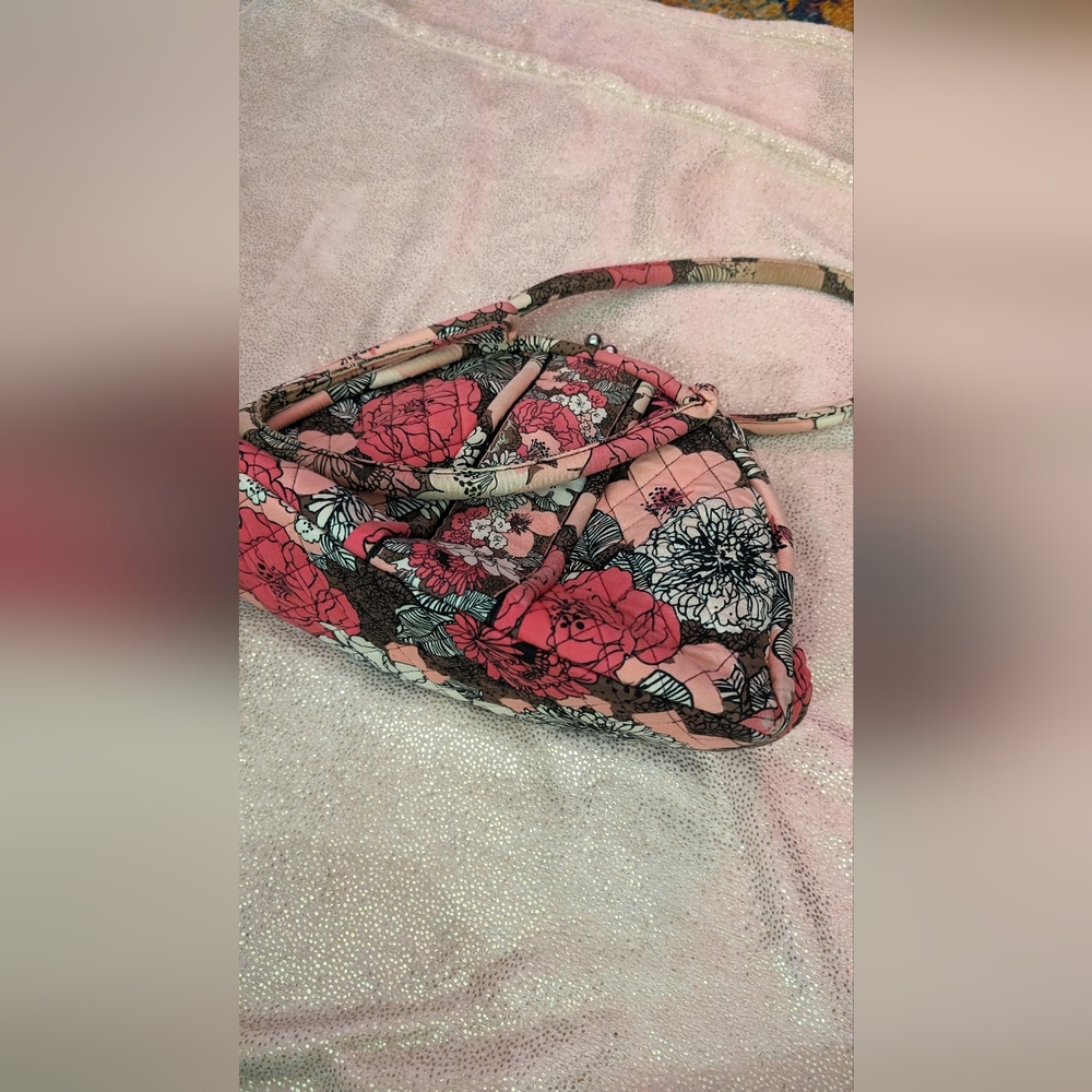 Vera Bradley Multi-Compartment Clasp Shoulder Bag Mocha East West Pattern - Picture 1 of 6